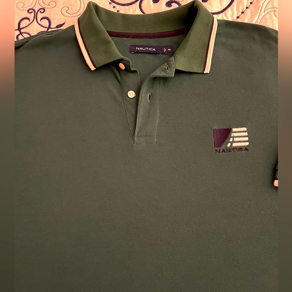 Men’s XXL Nautica polo.. Forest Green. Never worn
